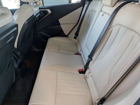 Used 2025 BMW X3 xDrive30i w/ Premium Package image 11