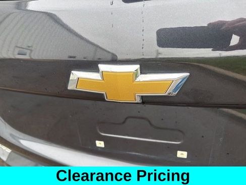 Used 2022 Chevrolet Equinox LT w/ Driver Convenience Package image 49