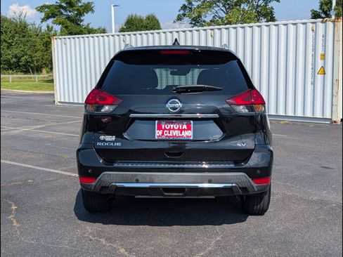 Used 2019 Nissan Rogue SV FWD image 6