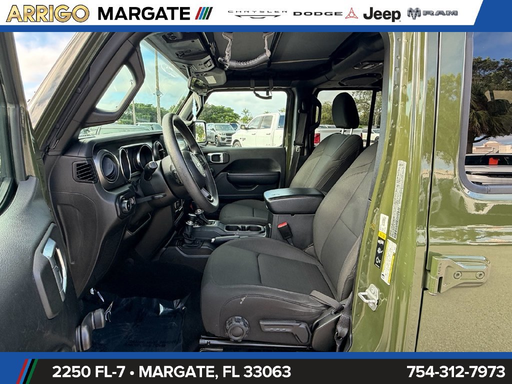 Used 2021 Jeep Wrangler Unlimited Sport AWD/4WD image 9