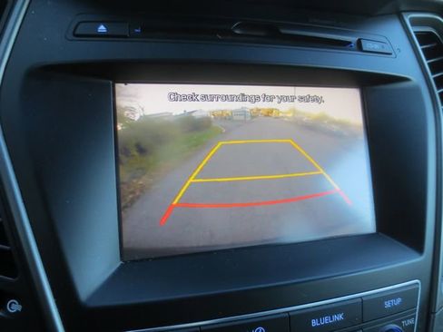 Used 2017 Hyundai Santa Fe Sport image 10