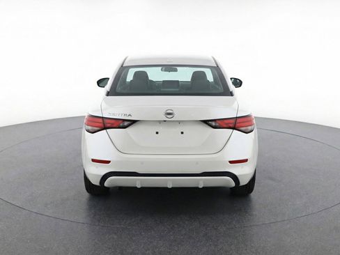 Used 2025 Nissan Sentra SV FWD image 7
