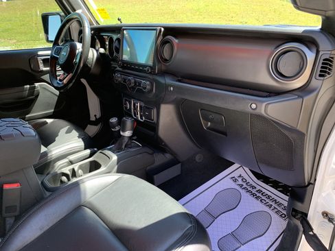 Used 2020 Jeep Gladiator Sport w/ Quick Order Package 24S AWD/4WD image 40