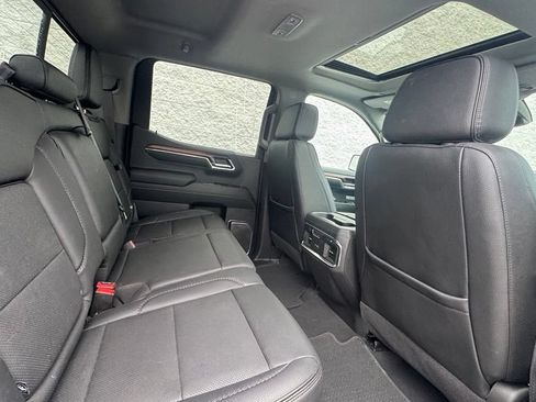 Used 2024 GMC Sierra 1500 Denali w/ Denali Reserve Package AWD/4WD image 11