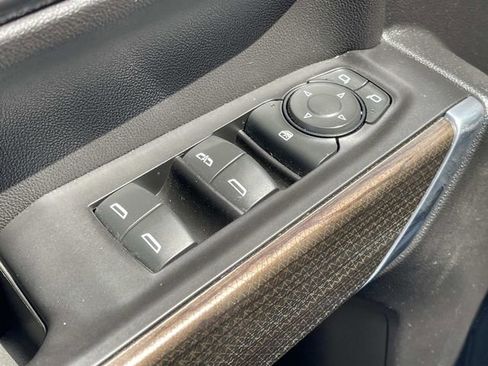 Used 2020 Chevrolet Silverado 1500 LT AWD/4WD image 25