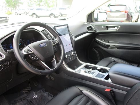Used 2022 Ford Edge SEL w/ Convenience Package AWD/4WD image 16