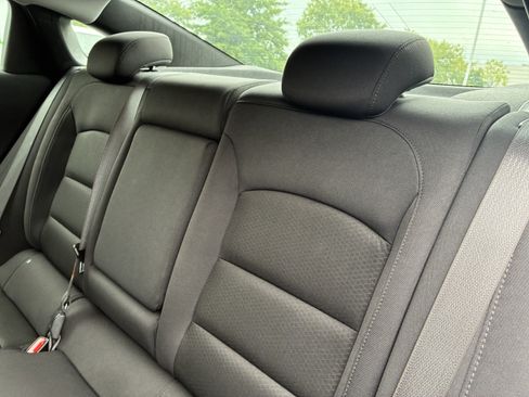 Used 2024 Chevrolet Malibu LT FWD image 13