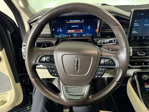 Certified 2023 Lincoln Navigator Black Label image 41