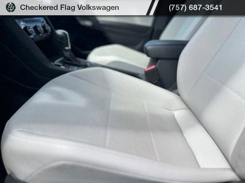 Used 2019 Volkswagen Tiguan SEL w/ 3rd Row Seat Package AWD/4WD image 26