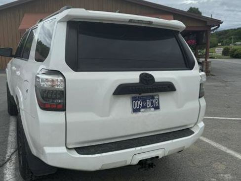 Used 2018 Toyota 4Runner SR5 image 3