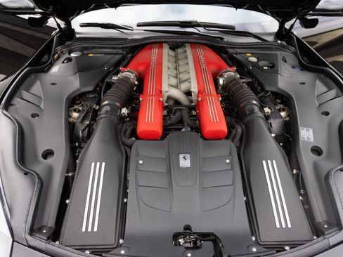 Used 2014 Ferrari F12 Berlinetta image 25