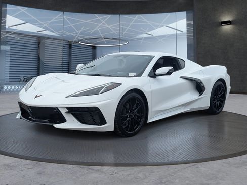 Used 2026 Chevrolet Corvette Stingray Preferred Cpe image 2