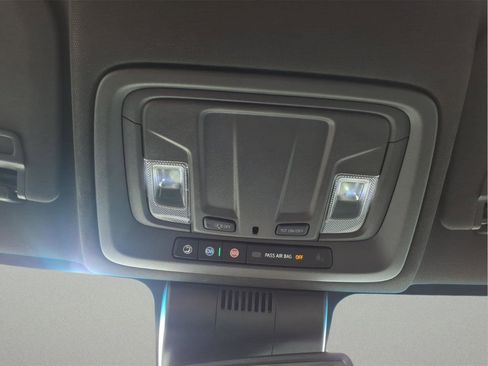 Used 2023 Chevrolet Silverado 1500 LTZ image 27