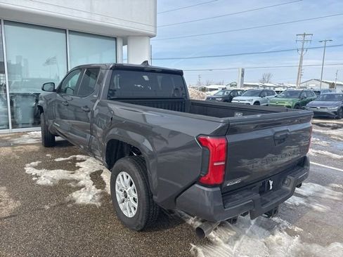 Used 2025 Toyota Tacoma SR5 image 6