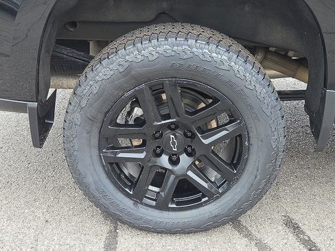 Used 2024 Chevrolet Silverado 1500 High Country w/ Midnight Edition image 7