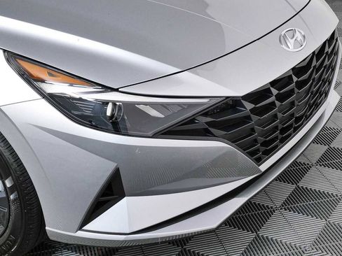 Used 2023 Hyundai Elantra SEL FWD image 32