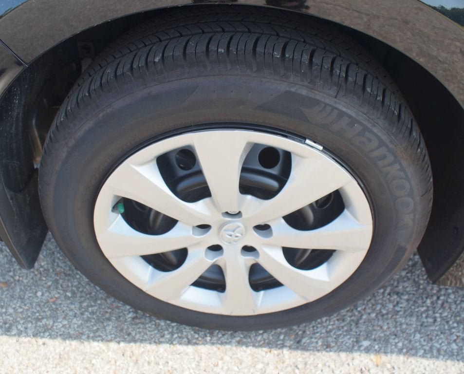 Used 2026 Toyota Corolla LE FWD image 24