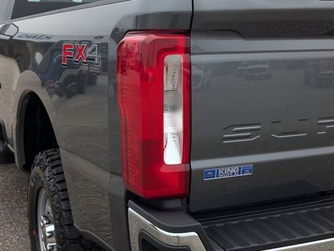 New 2026 Ford F250 XL w/ XL Off-Road Package image 17