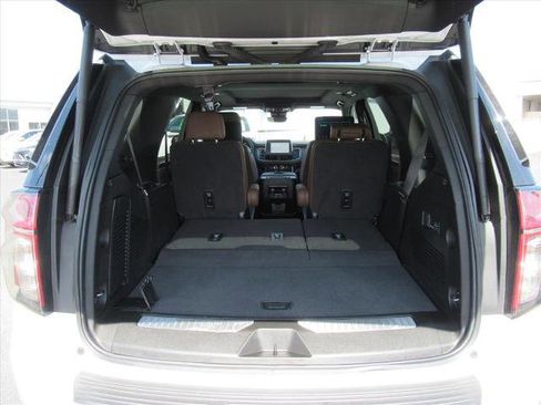 Certified 2024 Chevrolet Tahoe High Country w/ Advanced Technology Package image 33