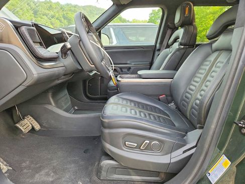 Used 2024 Rivian R1S Adventure AWD/4WD image 6