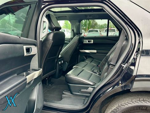 Used 2021 Ford Explorer Limited w/ Hybrid Equipment Group 310A AWD/4WD image 23
