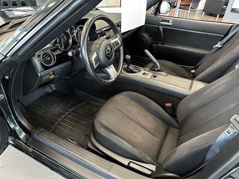 Used 2007 MAZDA MX-5 Miata Sport RWD image 12