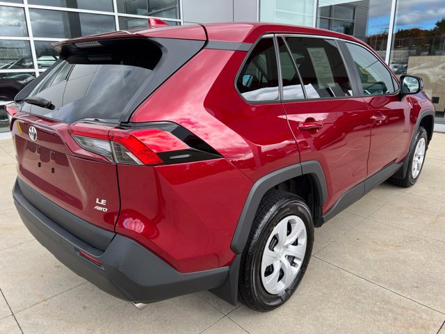 Used 2024 Toyota RAV4 LE AWD/4WD image 7