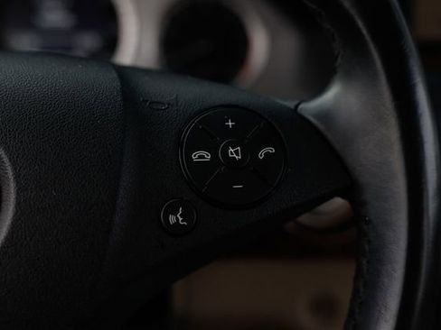 Used 2012 Mercedes-Benz GLK 350 2WD image 28