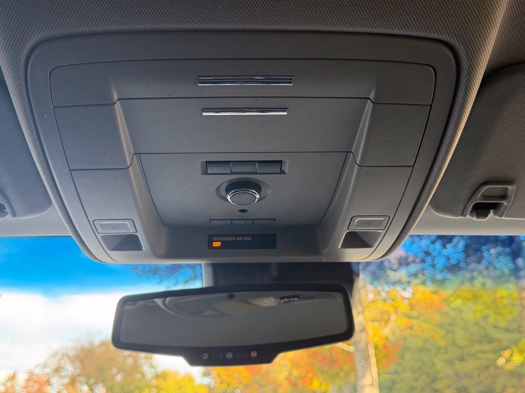 Used 2018 GMC Yukon XL Denali RWD image 17