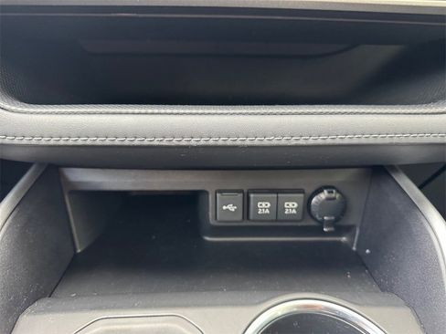 Used 2021 Toyota Highlander XLE image 24