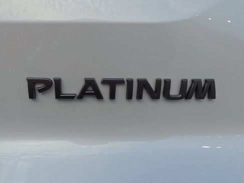 New 2026 Nissan Pathfinder Platinum FWD image 54