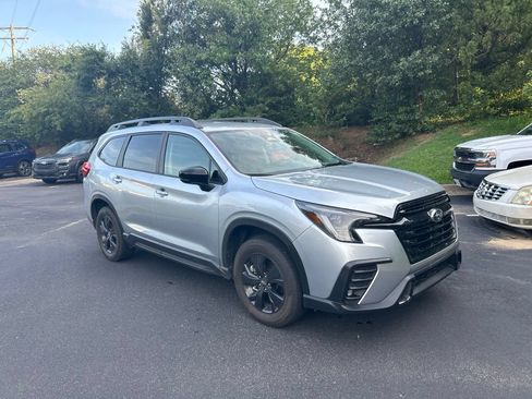 Certified 2026 Subaru Ascent Premium AWD/4WD image 1