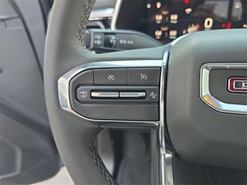 New 2025 GMC Canyon Elevation w/ Convenience Package image 24