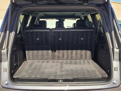 Used 2024 Jeep Wagoneer L 4WD w/ Premium Group I image 8