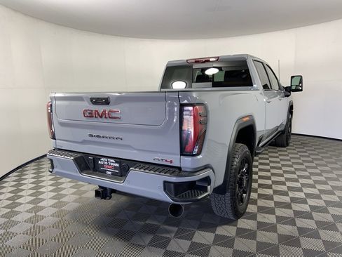 Used 2024 GMC Sierra 2500 AT4 w/ AT4 Premium Plus Package image 3