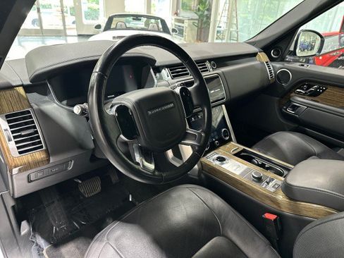 Used 2019 Land Rover Range Rover Supercharged AWD/4WD image 3
