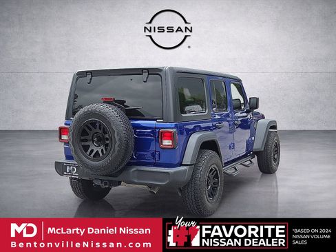 Used 2018 Jeep Wrangler Unlimited Sport S AWD/4WD image 5