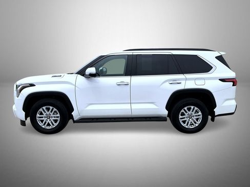 Used 2025 Toyota Sequoia SR5 AWD/4WD image 8