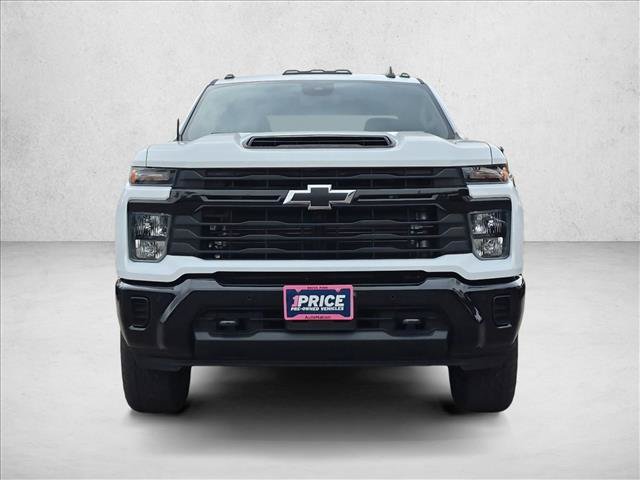 Used 2025 Chevrolet Silverado 2500 Custom w/ Custom Value Package AWD/4WD image 2