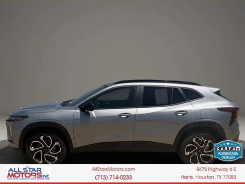 Used 2024 Chevrolet Trax RS w/ Sunroof Package FWD image 5