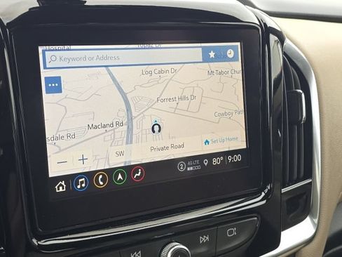 Used 2023 Chevrolet Traverse LT w/ LT Premium Package FWD image 32