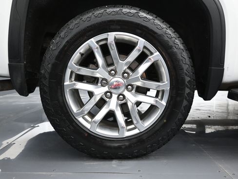 Used 2021 GMC Sierra 1500 SLT image 18