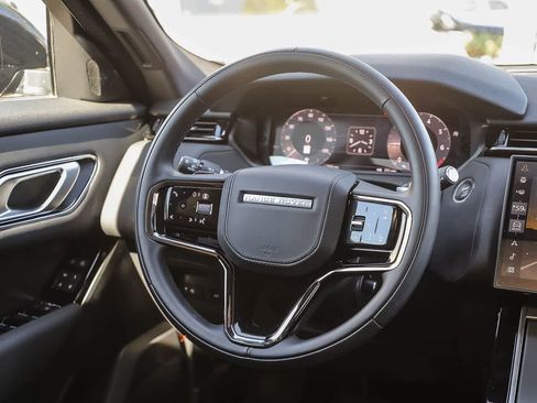 Used 2026 Land Rover Range Rover Velar S image 13