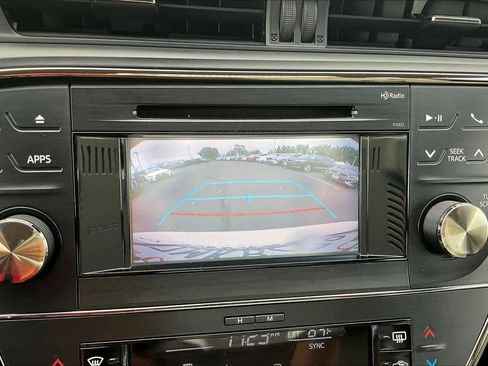 Used 2015 Toyota Avalon XLE image 22