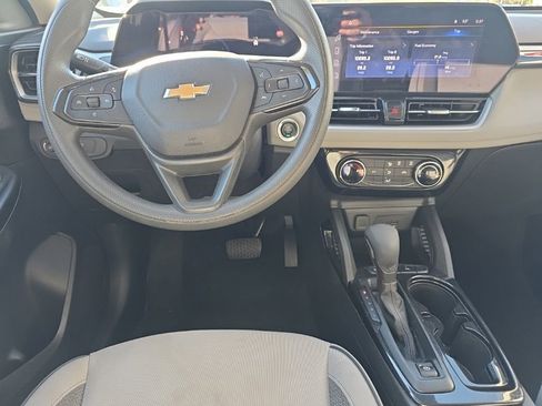 Used 2024 Chevrolet TrailBlazer LT image 16