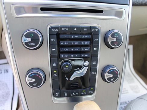 Used 2012 Volvo XC60 3.2 image 23