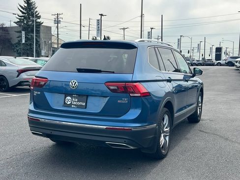 Used 2018 Volkswagen Tiguan SEL Premium AWD/4WD image 9