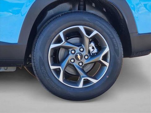 New 2026 Chevrolet Trax LT w/ Driver Confidence Package image 10