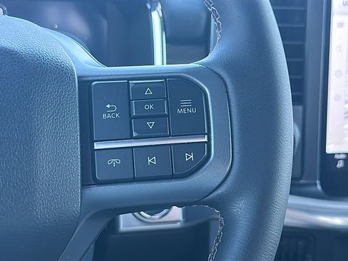 Used 2025 Ford F150 Lariat w/ Equipment Group 501A Mid image 27