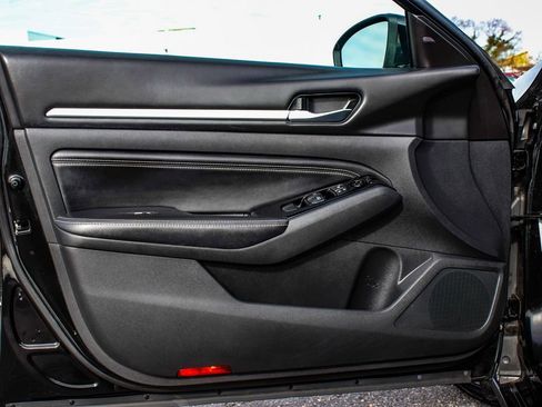 Used 2021 Nissan Altima 2.5 SL image 8